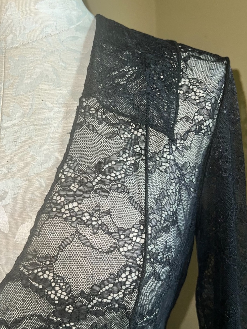 Urban Outfitters Moonlit Sheer Black Lace Flyaway Top - Size Medium - Picture 12 of 14